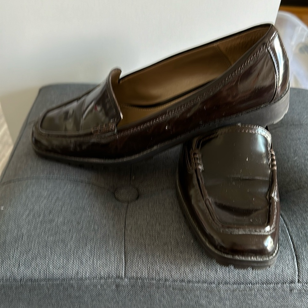 NEW BROWN LOAFERS BY LIZ CLAIBORNE SIZE 9